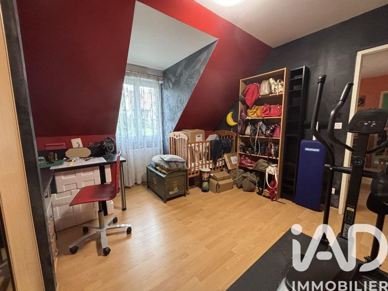 Maison - 180 m² - 8 pièces