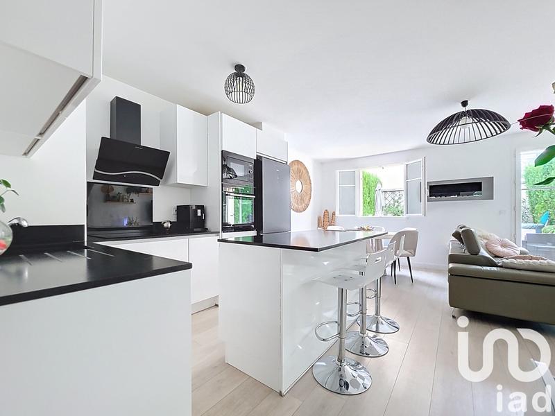 Maison - 85 m² - 5 pièces