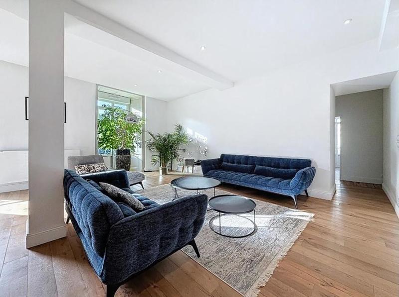 Appartement - 150 m² - 5 pièces