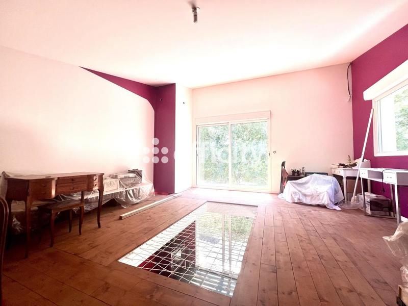 Maison - 240 m² - 9 pièces