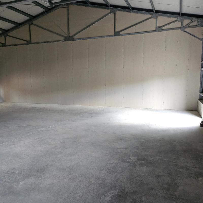 Bureau - 300 m² - 1 pièce