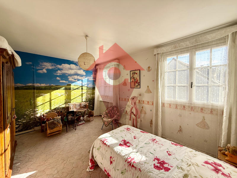 Maison - 240 m² - 9 pièces