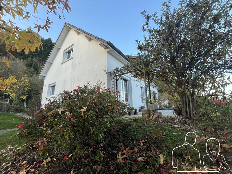 Maison traditionnelle - 156 m² - 5 pièces