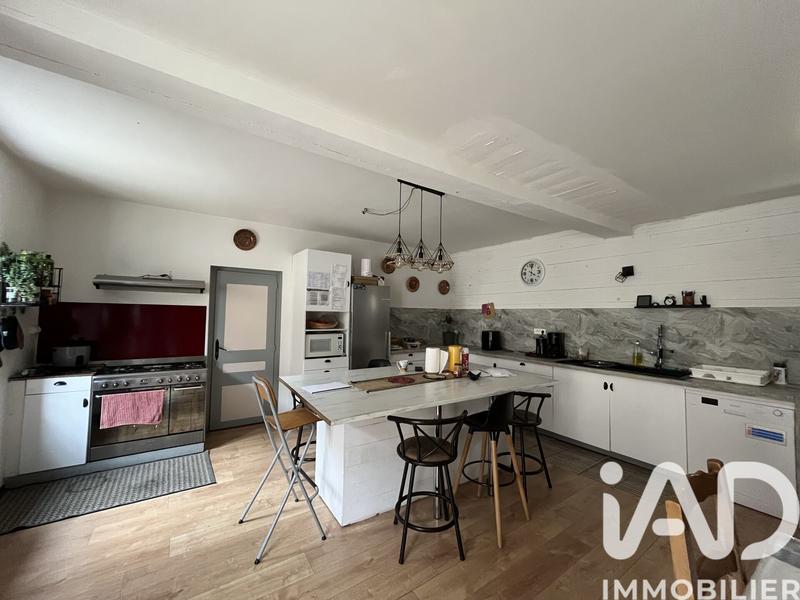 Maison - 140 m² - 5 pièces
