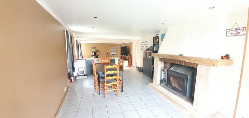 Maison - 95 m² - 5 pièces