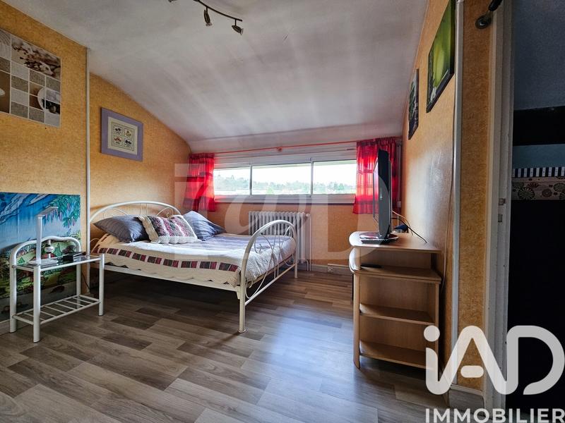 Maison - 163 m² - 8 pièces
