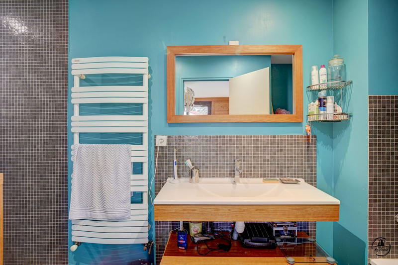 Maison - 230 m² - 8 pièces