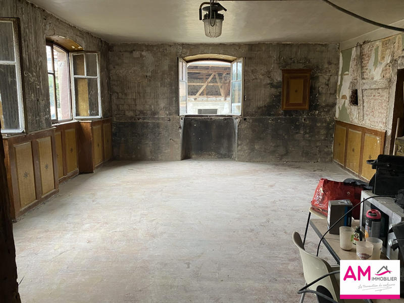 Maison ancienne - 564 m² - 9 pièces