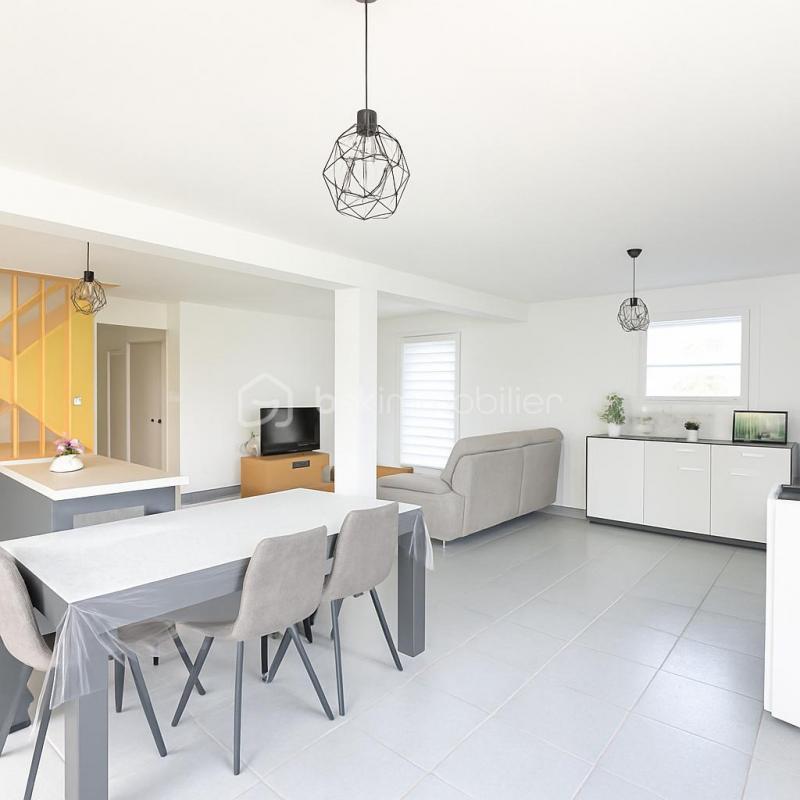 Maison - 94 m² - 4 pièces