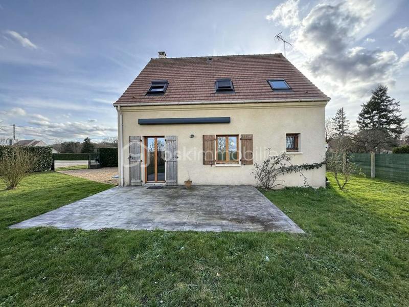 Maison traditionnelle - 99 m² - 5 pièces