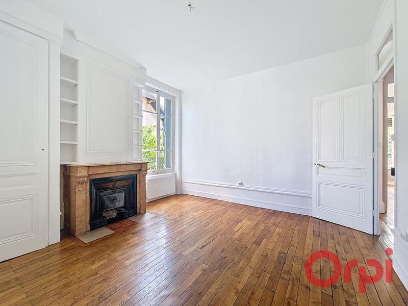 Maison - 166 m² - 7 pièces