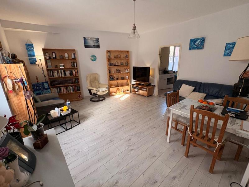 Appartement - 81 m² - 3 pièces