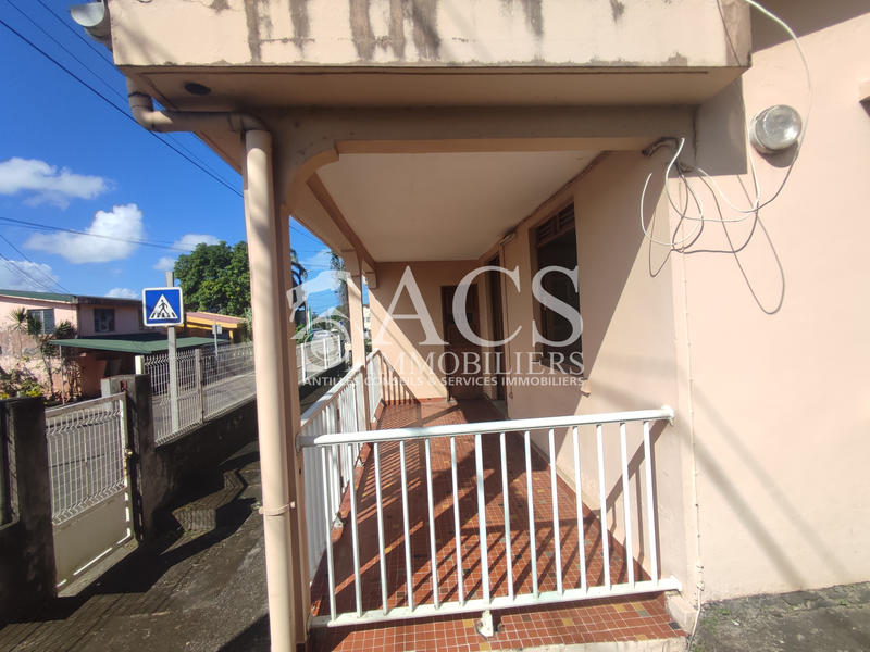 Maison - 91 m² - 5 pièces