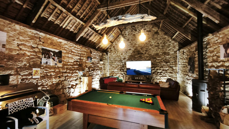 Maison - 223 m² - 7 pièces