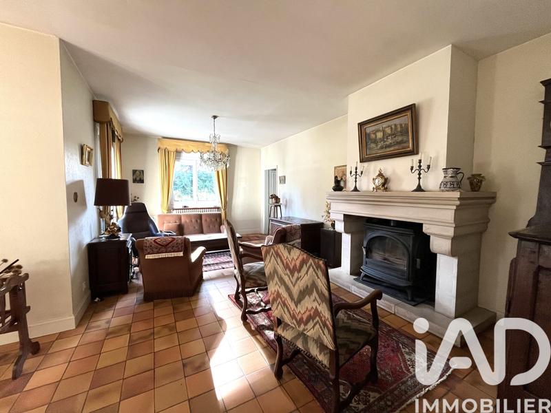 Maison - 232 m² - 6 pièces