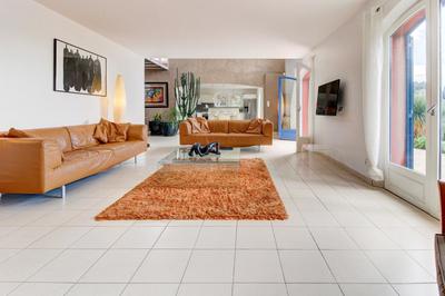 Villa - 230 m² - 8 pièces