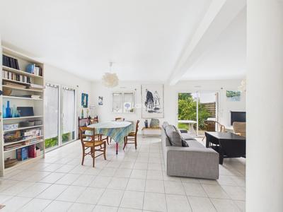 Maison contemporaine - 113 m² - 5 pièces