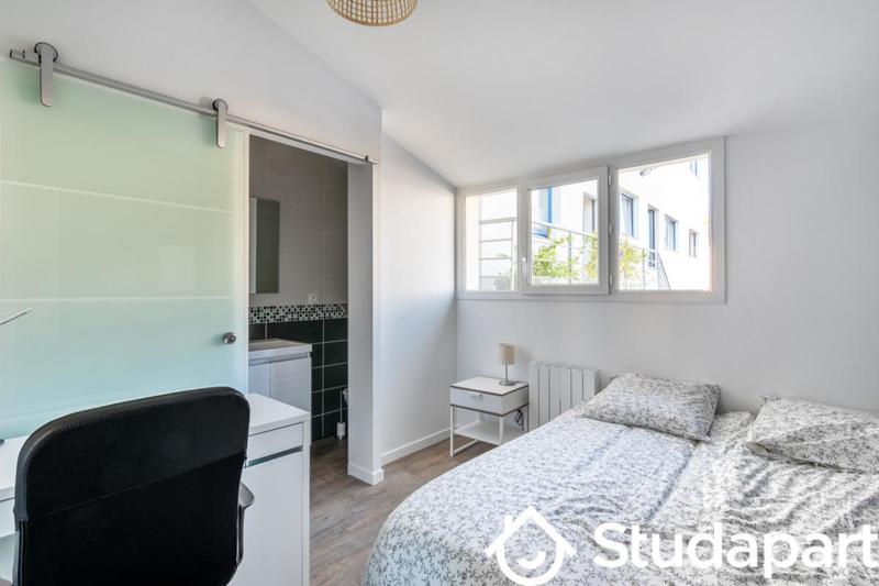 Chambre - 12 m² - 1 pièce