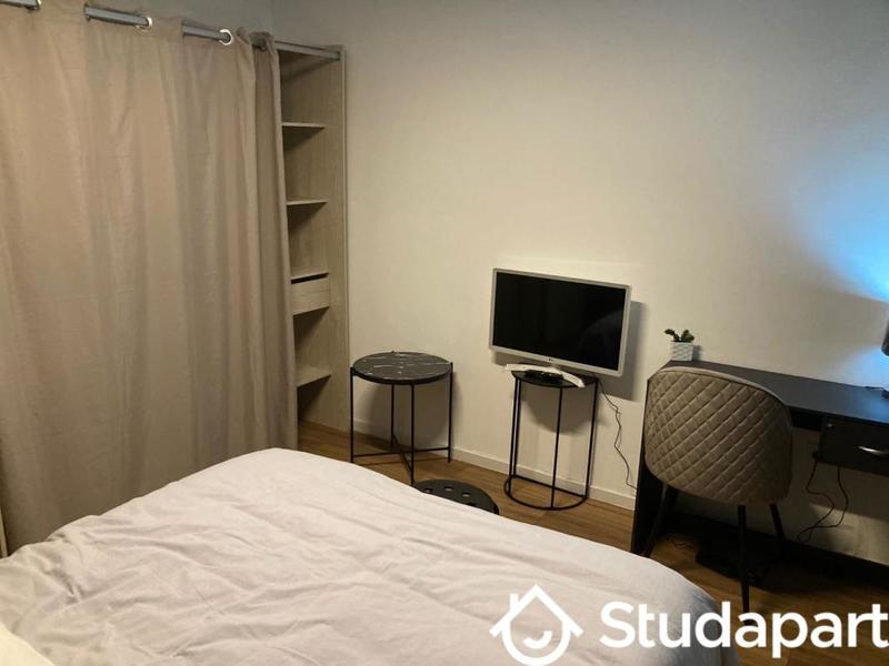 Chambre - 12 m² - 1 pièce