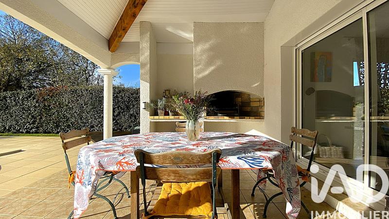 Maison - 200 m² - 6 pièces