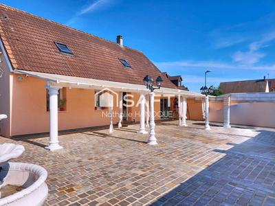 Maison - 170 m² - 6 pièces