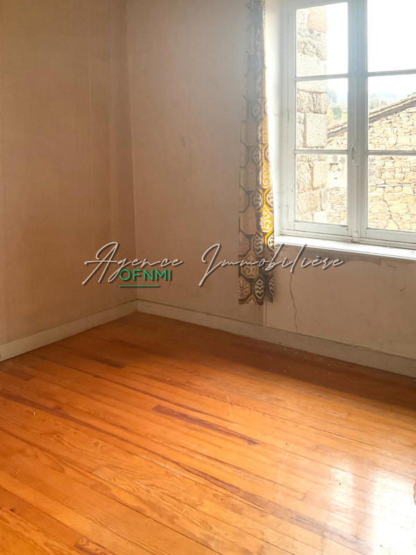 Maison de village - 180 m² - 8 pièces