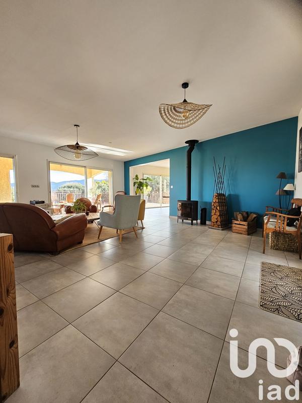 Maison - 327 m² - 11 pièces