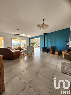 Maison - 327 m² - 11 pièces