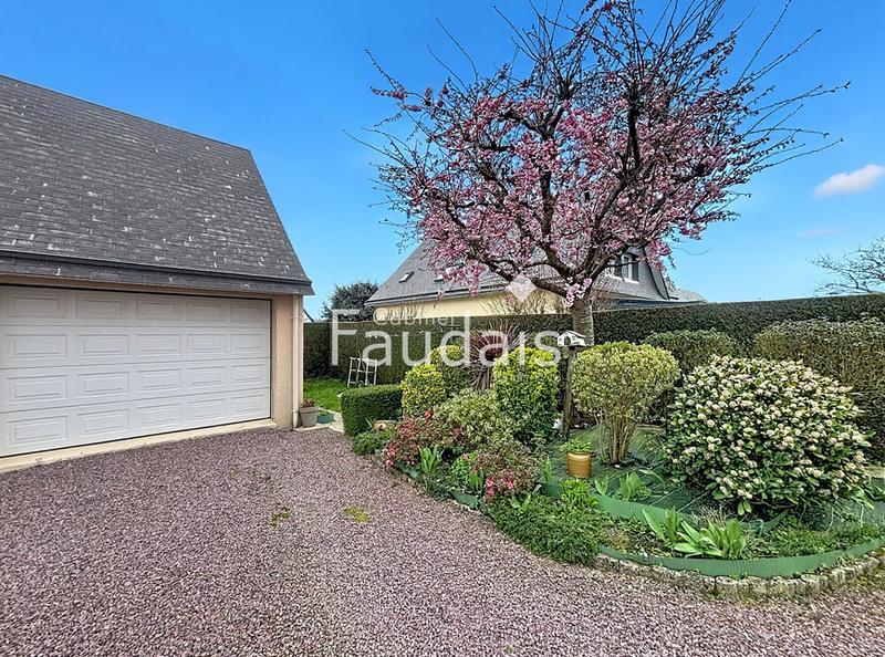 Maison - 138 m² - 7 pièces