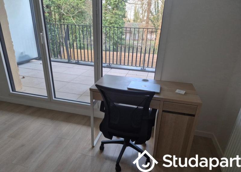 Chambre - 10 m² - 1 pièce