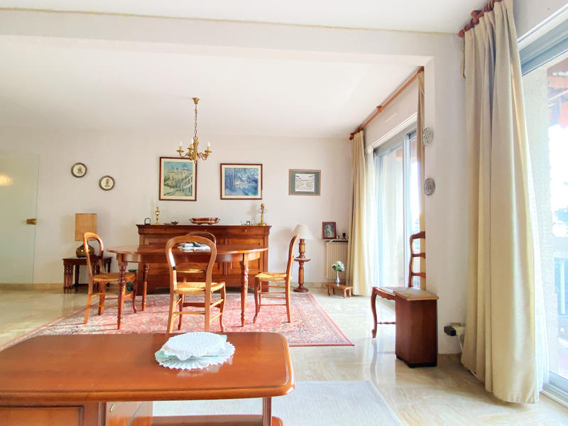 Appartement - 96 m² - 4 pièces