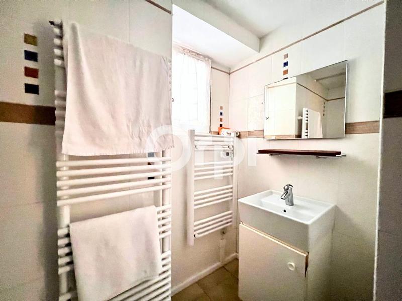 Demeure - 523 m² - 9 pièces