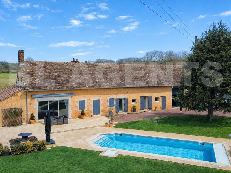 Maison en pierre - 176 m² - 6 pièces