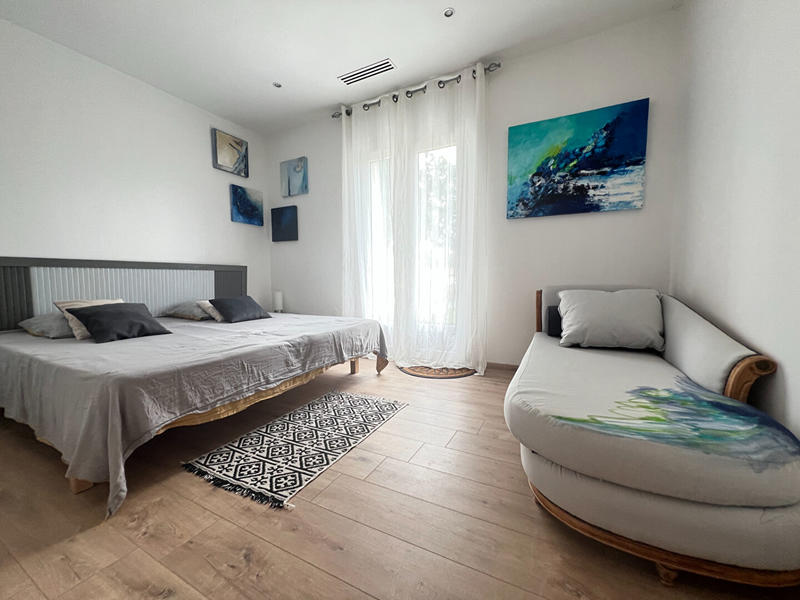 Maison - 228 m² - 7 pièces