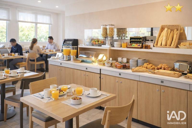 Local commercial - 2 000 m²