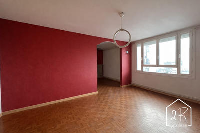 Appartement - 85 m² - 5 pièces