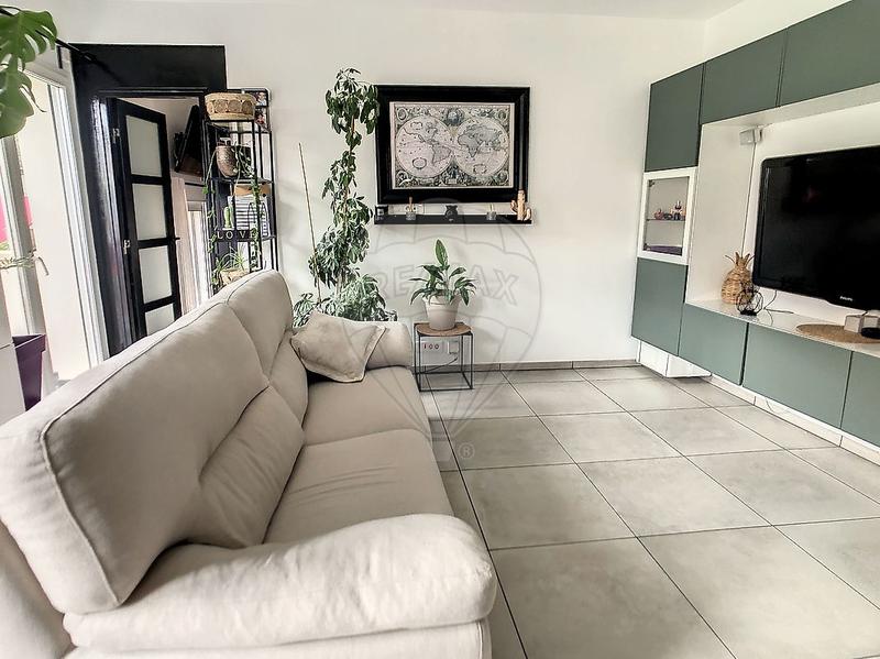 Maison - 169 m² - 8 pièces