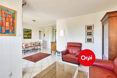 Appartement - 98 m² - 4 pièces