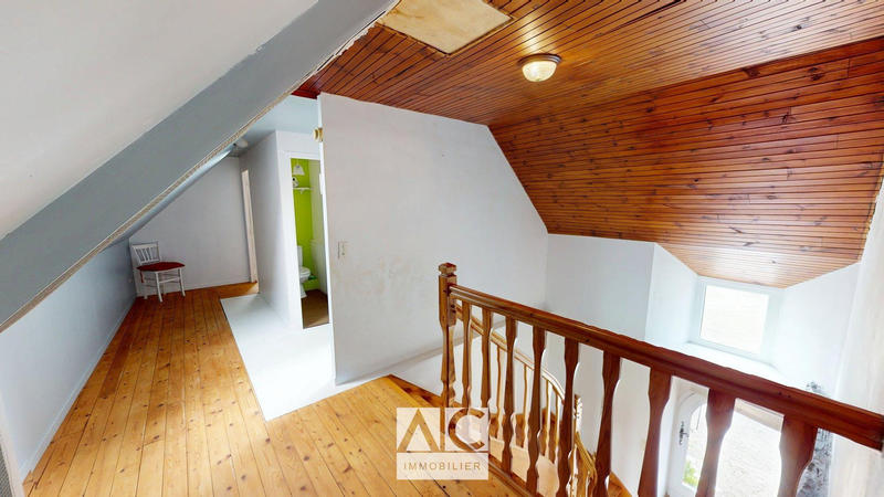 Maison - 190 m² - 8 pièces