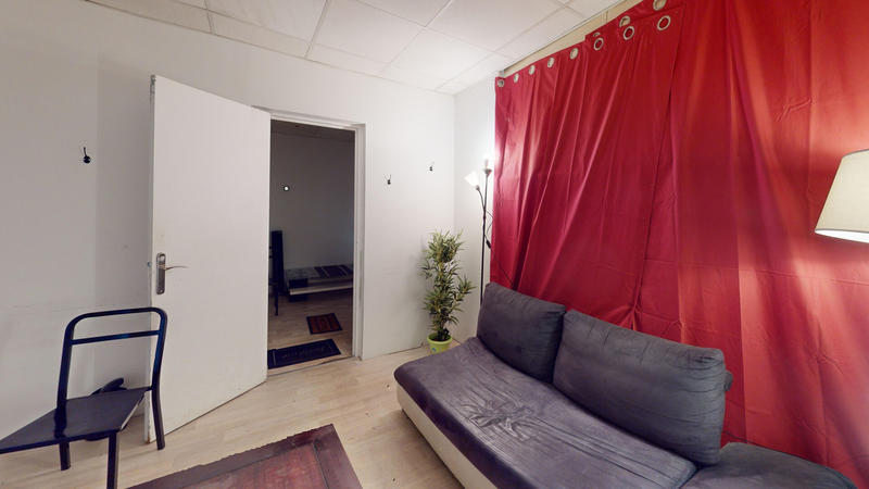 Maison - 400 m² - 6 pièces