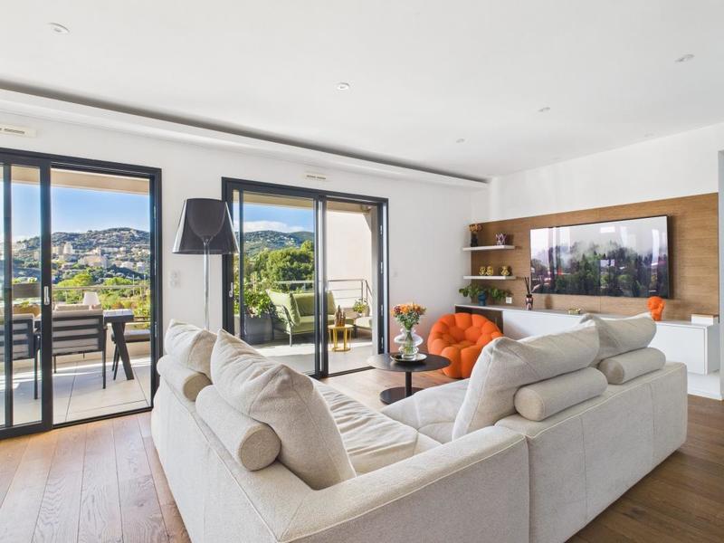 Appartement - 94 m² - 4 pièces