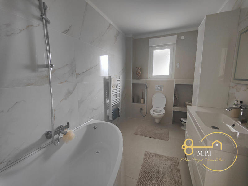 Maison contemporaine - 118 m² - 5 pièces