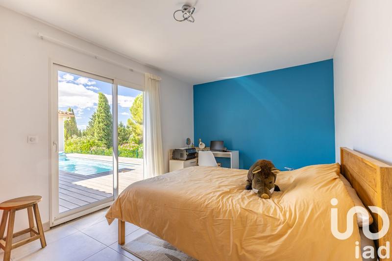 Maison - 247 m² - 7 pièces