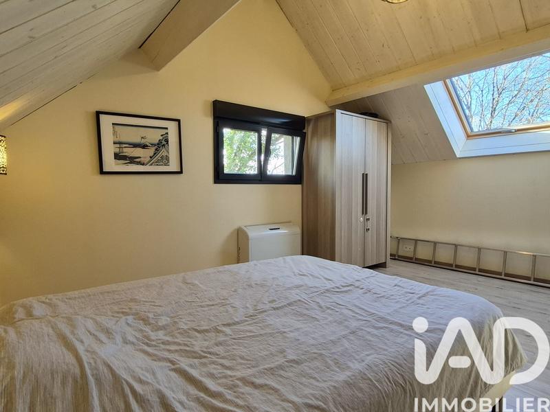 Maison - 235 m² - 9 pièces