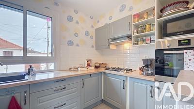 Maison - 80 m² - 5 pièces