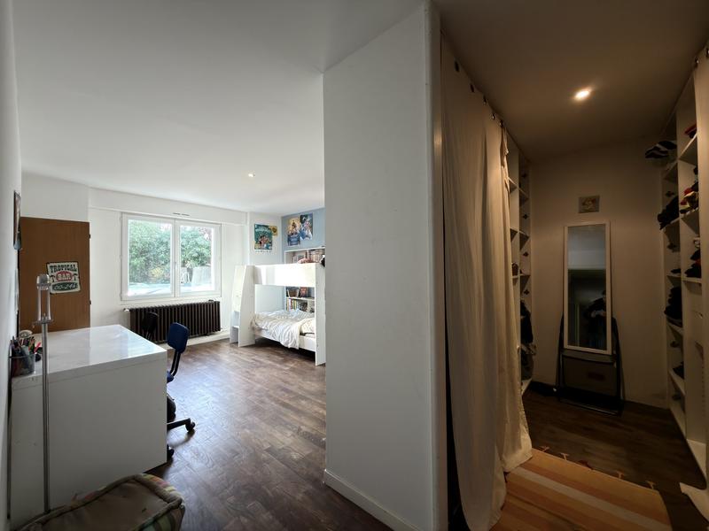 Maison - 261 m² - 8 pièces