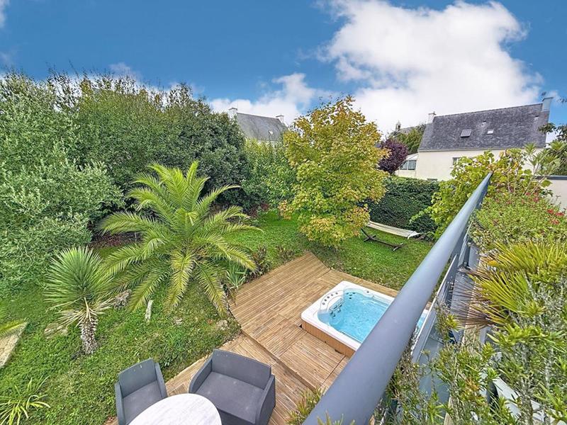 Maison - 172 m² - 8 pièces