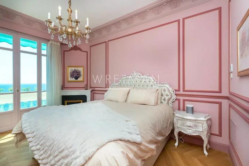 Appartement - 165 m² - 5 pièces