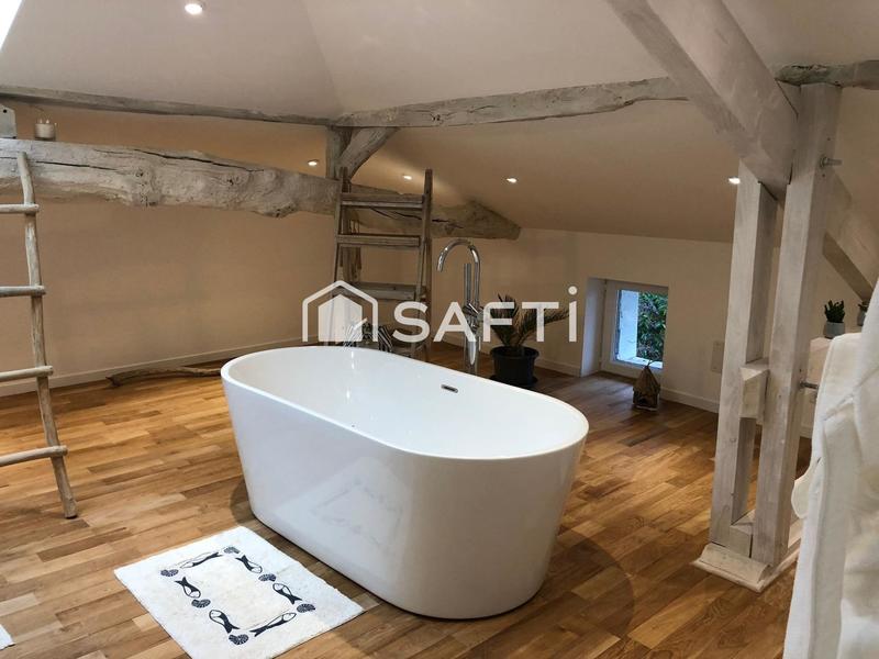 Maison - 231 m² - 10 pièces