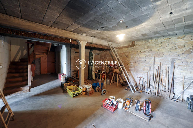 Maison traditionnelle - 104 m² - 4 pièces